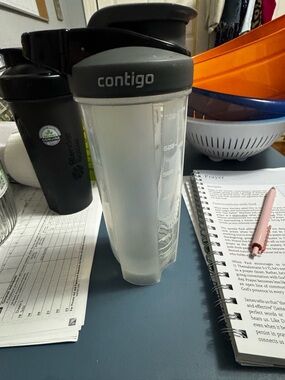 Contigo Frosted Clear Shaker with Dark Gray Lid